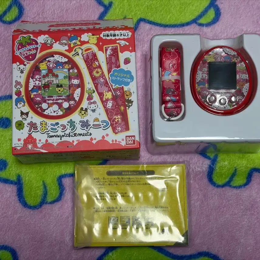 [BUNJANG] Tamagotchi Meets Sanrio Red DX Full Box / 다마고치 미츠 산리오 레드 DX 풀박 (생활기스o / 택포)