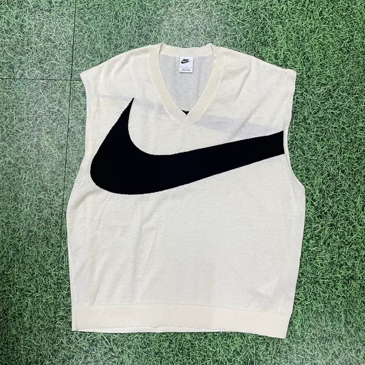 [BUNJANG] Nike Swoosh Knit Vest Ivory L Size / 나이키 스우시 니트 베스트 아이보리 L사이즈