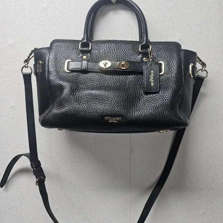[SOLD OUT] 코치 스웨거 27 인 페블 레더 크로스  토드백