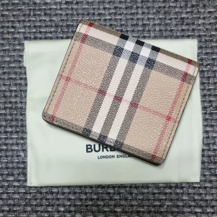 [BUNJANG] Burberry Check Small Wallet / 버버리 체크스몰 반지갑