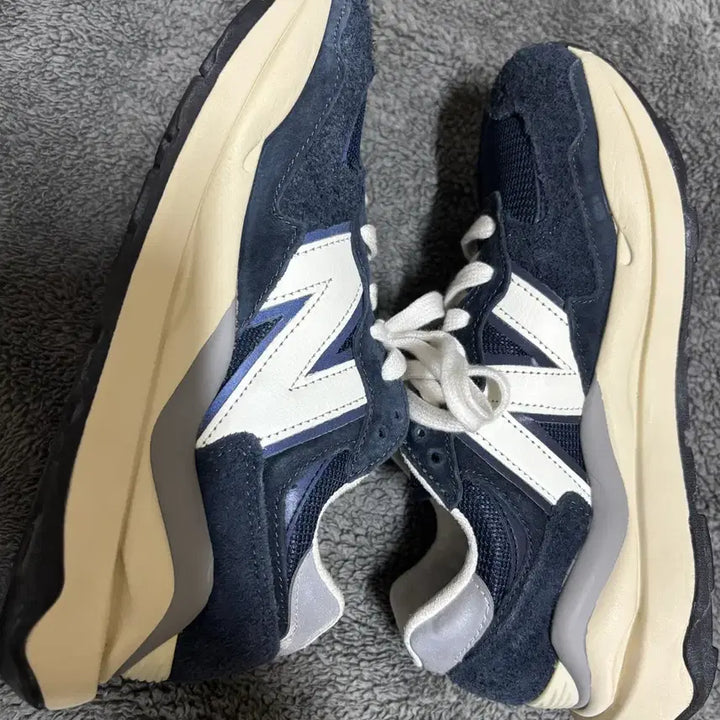 [SOLD OUT] 뉴발란스 5740 빈티지 럭스 이클립스 M5740VL