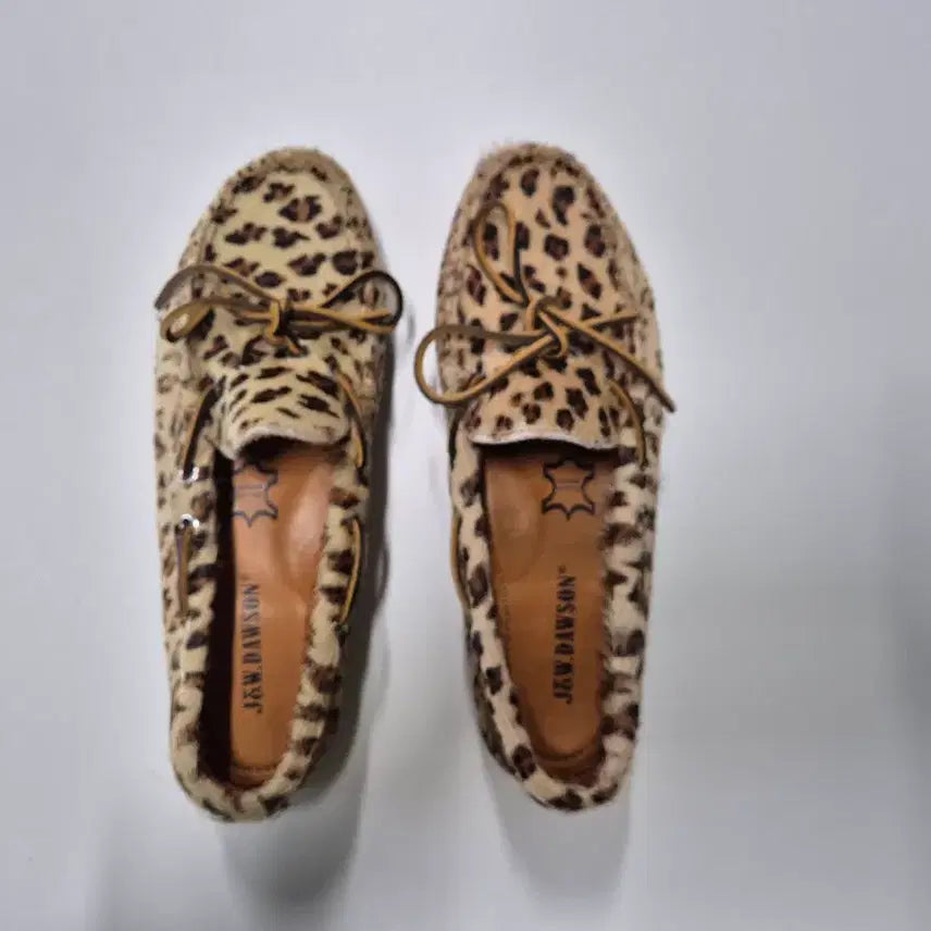 [BUNJANG] J&amp;W Dawson Leopard Print Boat Shoes / J&amp;W DAWSON 송치 로퍼 보트슈즈
