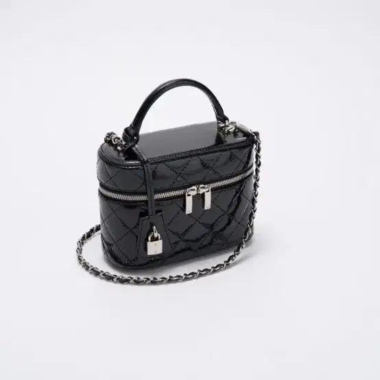 [SOLD OUT] 카디널레드 베니티백 블랙 미개봉 새상품