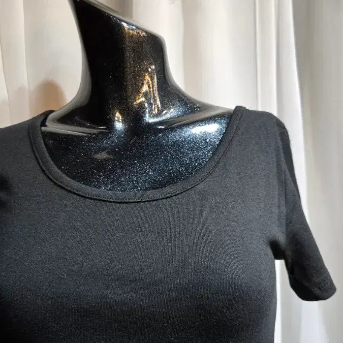 [BUNJANG] Black Side Slit Short Sleeve Top / 한쪽 옆트임 블랙 반팔