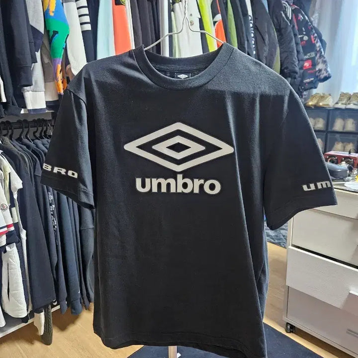 [BUNJANG] Umbro Big Logo T-shirt / 엄브로 빅로고 반팔(새거) 남녀공용