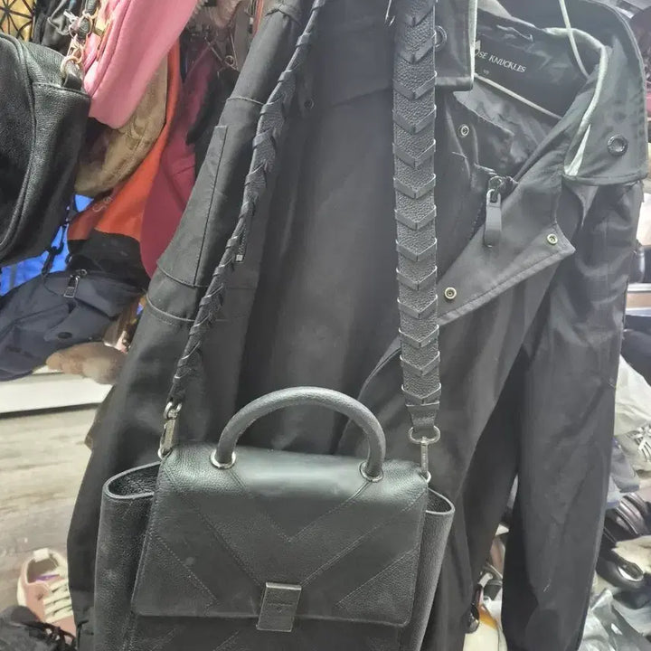 [BUNJANG] Black Leather Shoulder Tote Bag / 블랙 가죽 숄더백 토트백