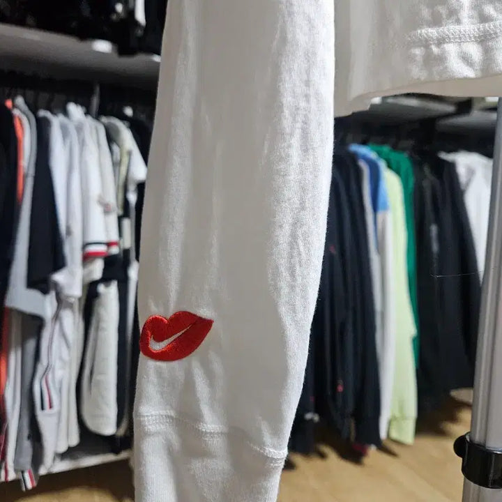 [BUNJANG] Nike Crop T-shirt (M) / 나이키 크롭 티셔츠