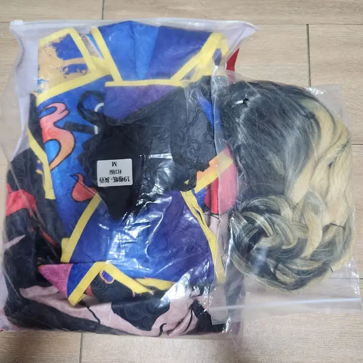 [BUNJANG] Genshin Impact &amp; Tokyo Revengers Cosplay Set / 원신 도리벤 코스,가발판매