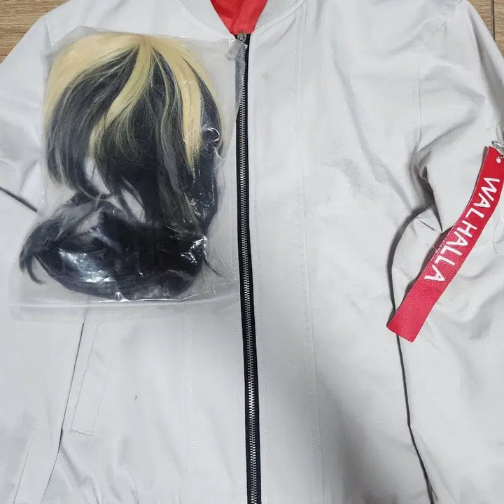 [BUNJANG] Genshin Impact &amp; Tokyo Revengers Cosplay Set / 원신 도리벤 코스,가발판매
