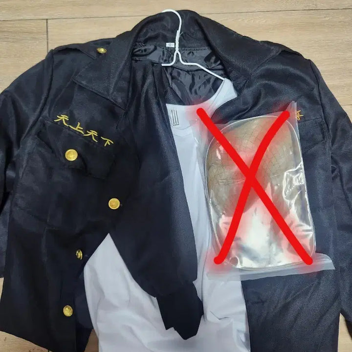[BUNJANG] Genshin Impact &amp; Tokyo Revengers Cosplay Set / 원신 도리벤 코스,가발판매