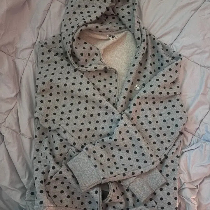 [BUNJANG] Dot Pattern Hooded Zip-up Jacket / 도트후드집업팔아요