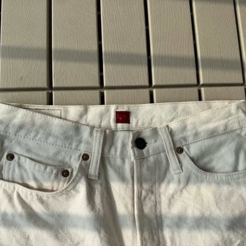 [SOLD OUT] 레졸루트710 화이트