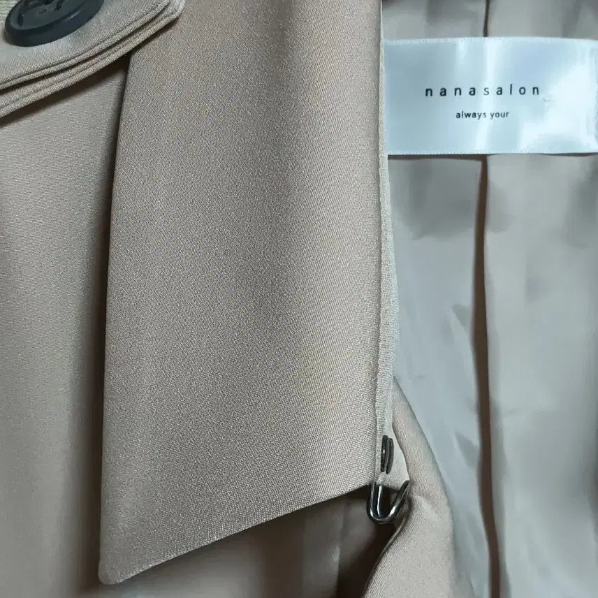 [SOLD OUT] 새옷수준)나나살롱 베이지 트렌치 롱 코트