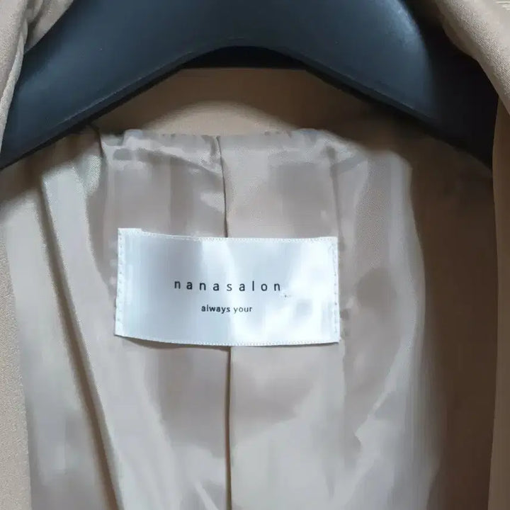 [SOLD OUT] 새옷수준)나나살롱 베이지 트렌치 롱 코트