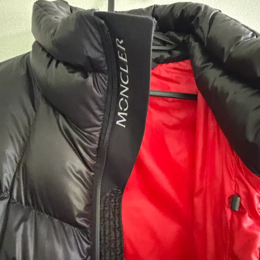 [SOLD OUT] 몽클레어 블랙 패딩 4사이즈