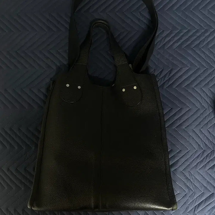 [BUNJANG] Years Ago Leather Tote Bag / 이얼즈어고 레더 토트백