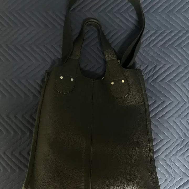 [BUNJANG] Years Ago Leather Tote Bag / 이얼즈어고 레더 토트백