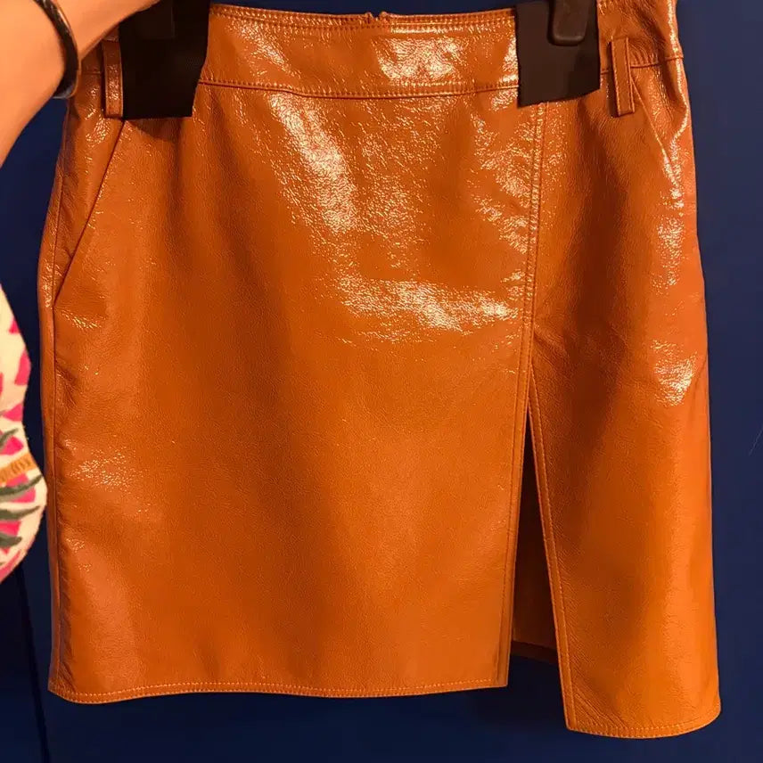 [BUNJANG] NICE CLAUP Brown Leather Skirt (Size 66) / 택제거새상품 나이스클랍 브라운 레더 스커트 (66사이즈)
