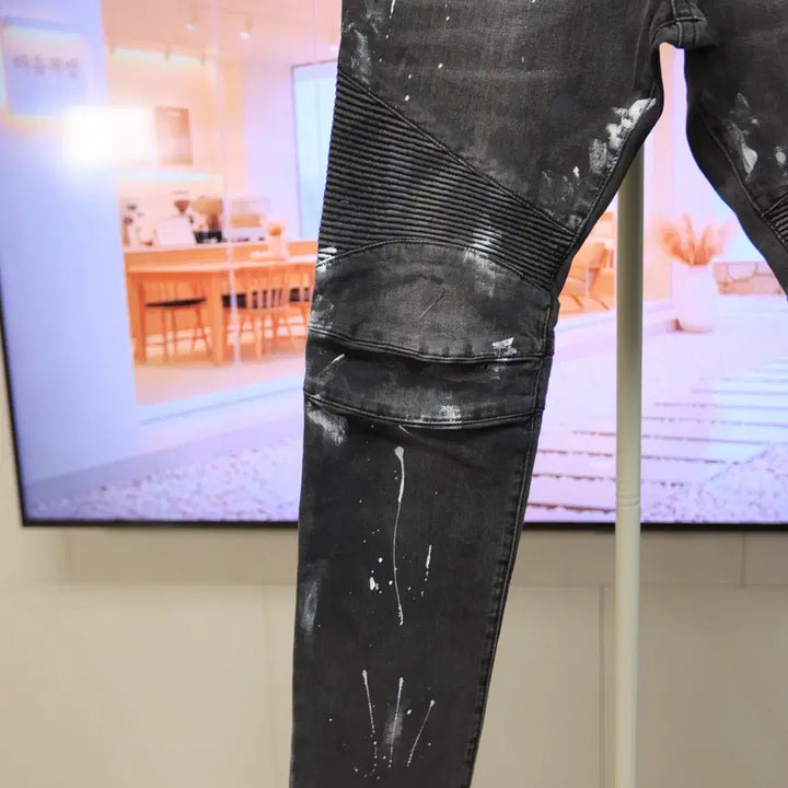 [BUNJANG] Balmain Black Biker Jeans with Paint Wash / 발망 블랙 바이커진 페인트 워싱 존재감 30