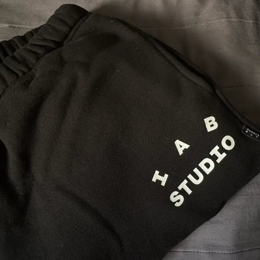 [BUNJANG] IAB Studio 22SS Sweatpants Black/White / 아이앱 스튜디오 스웨트팬츠 블랙 화이트 - 22SS (M)