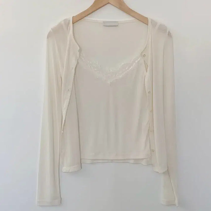 [BUNJANG] Milkcocoa Layered Lace Cardigan Top - Ivory / 밀크코코아 Layered Lace Cardigan Top 아이보리