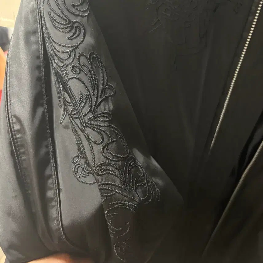 [BUNJANG] TONYWACK Embroidered Flight Jacket / 토니웩 자수 항공점퍼 자켓