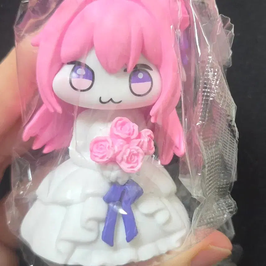 [BUNJANG] Nikke Wedding Bride Dororong Figure / (미개봉) 승리의여신 니케 웨딩 신부 도로롱 피규어