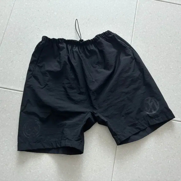 [BUNJANG] Yeezy x Gosha Rubchinskiy Vulture SH-01 Shorts Charcoal / 2] 이지 x 고샤 루브친스키 벌처 SH-01 쇼츠 차콜
