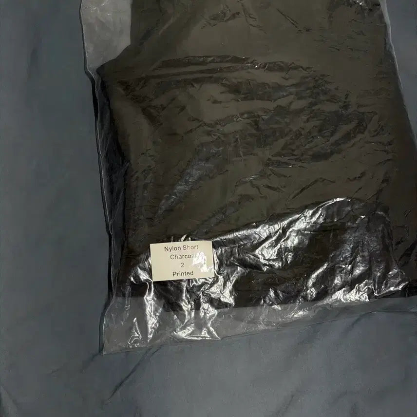 [BUNJANG] Yeezy x Gosha Rubchinskiy Vulture SH-01 Shorts Charcoal / 2] 이지 x 고샤 루브친스키 벌처 SH-01 쇼츠 차콜