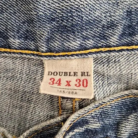 [SOLD OUT] RRL 로우스트레이트 셀비지 데님 데미지 디테일 워싱진