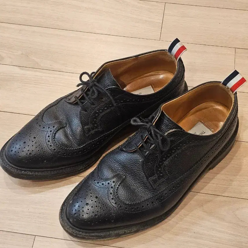 [BUNJANG] Thom Browne Pebble Grain Wingtip Shoes Black UK8 (US9) / [정품] 톰브라운 페블 그레인 윙팁 슈즈 블랙 UK8 (US9)