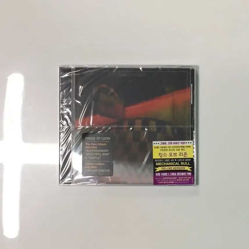 [BUNJANG] Kings of Leon LP &amp; CD Bundle Set / Kings of Leon(킹스오브리온)LP