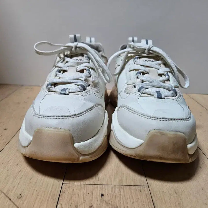 [BUNJANG] Discovery Expedition Sneakers Ivory 235 / 디스커버리 익스페디션 운동화 아이보리 235