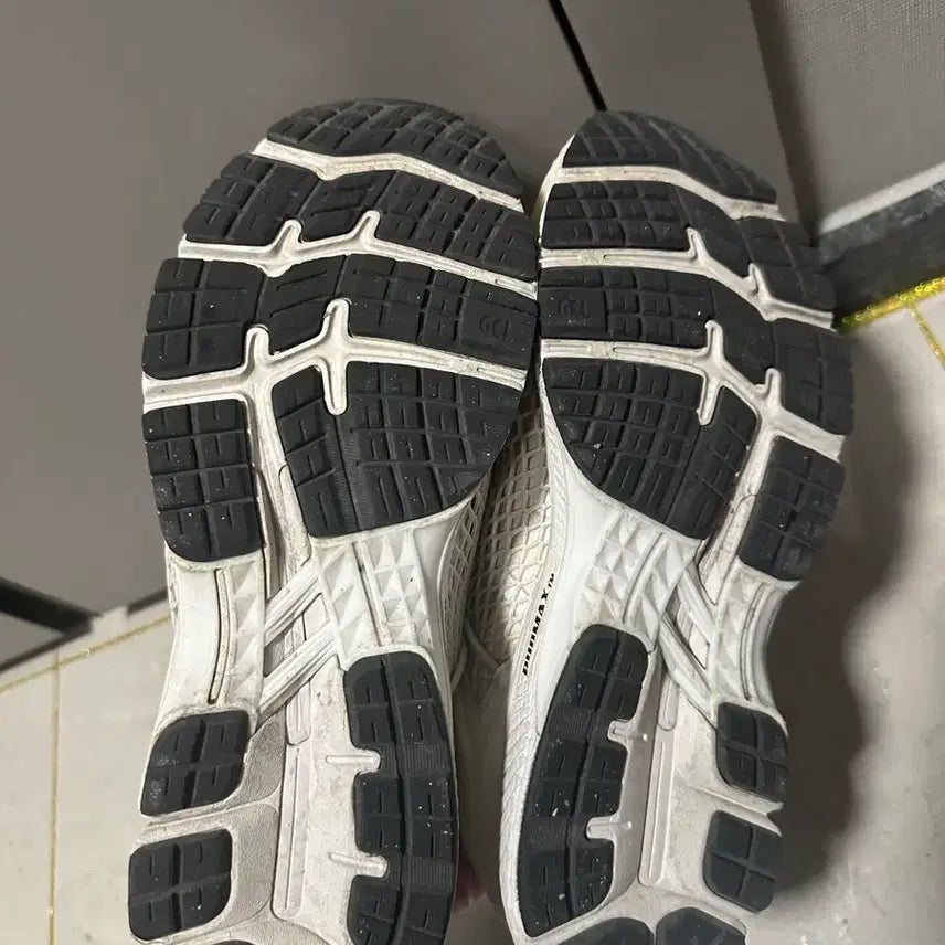[BUNJANG] Asics x Vivienne Westwood Gel Kayano Sneakers / [270] 아식스 x 비비안 웨스트우드 젤 카야노