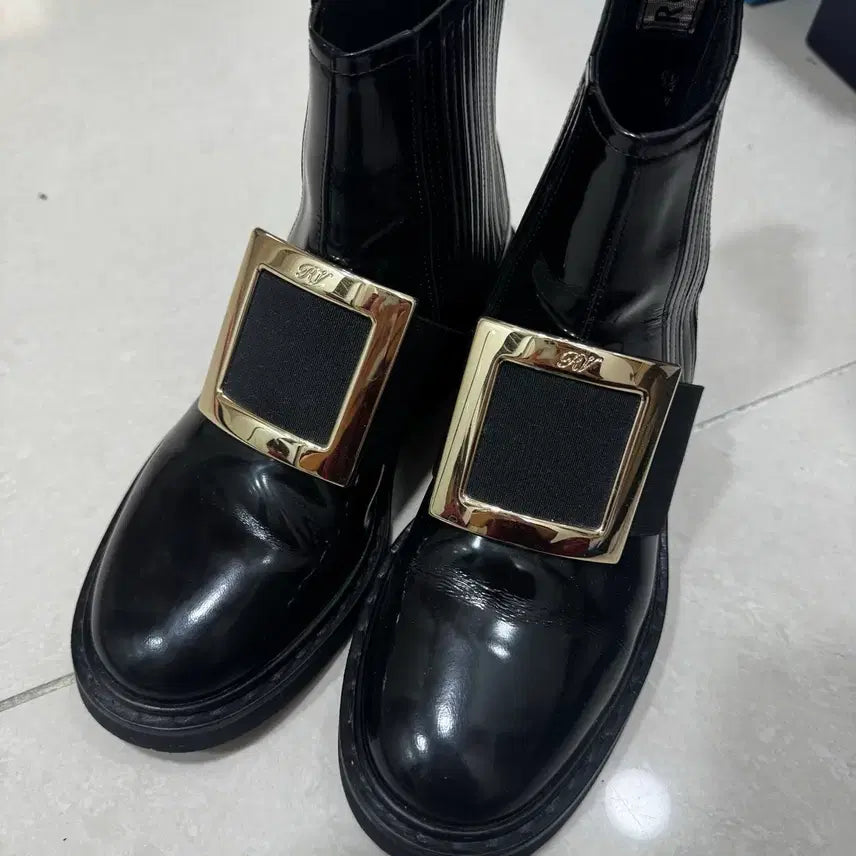 [BUNJANG] Roger Vivier Ankle Boots / [35.5/225] 로저비비에 앵클 부츠