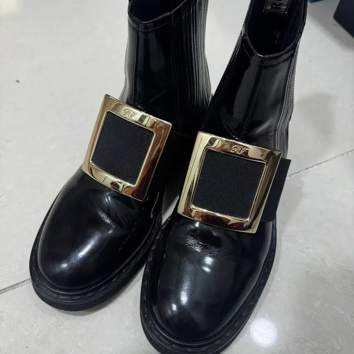 [BUNJANG] Roger Vivier Ankle Boots / [35.5/225] 로저비비에 앵클 부츠