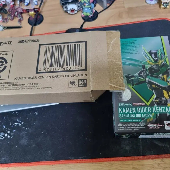 [BUNJANG] S.H.Figuarts Kamen Rider Kenzan Figure / S.H.Figuarts 가면라이더 켄잔 + 서비스