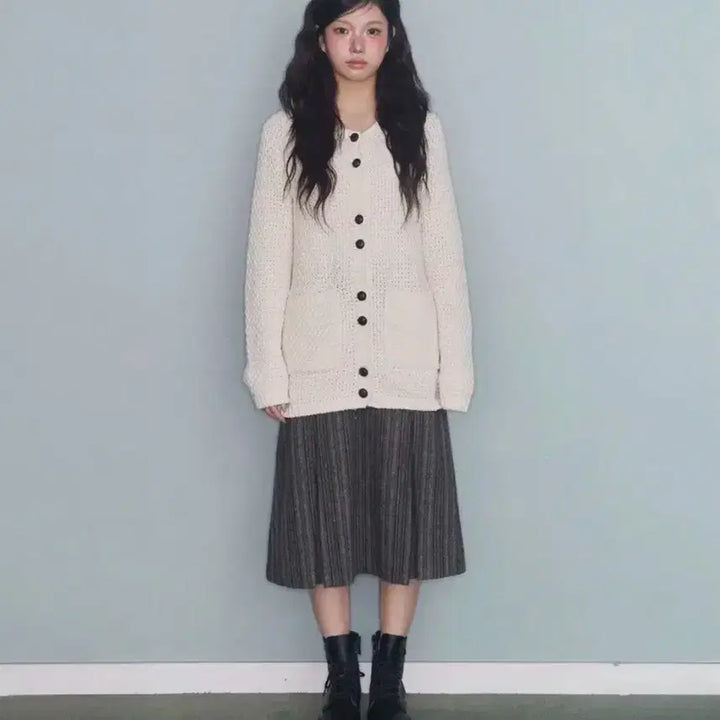 [BUNJANG] Mireco Turtle-Button Knit Cardigan Ivory / 미레코 TURTLE-BUTTON KNIT CARDIGAN IVORY
