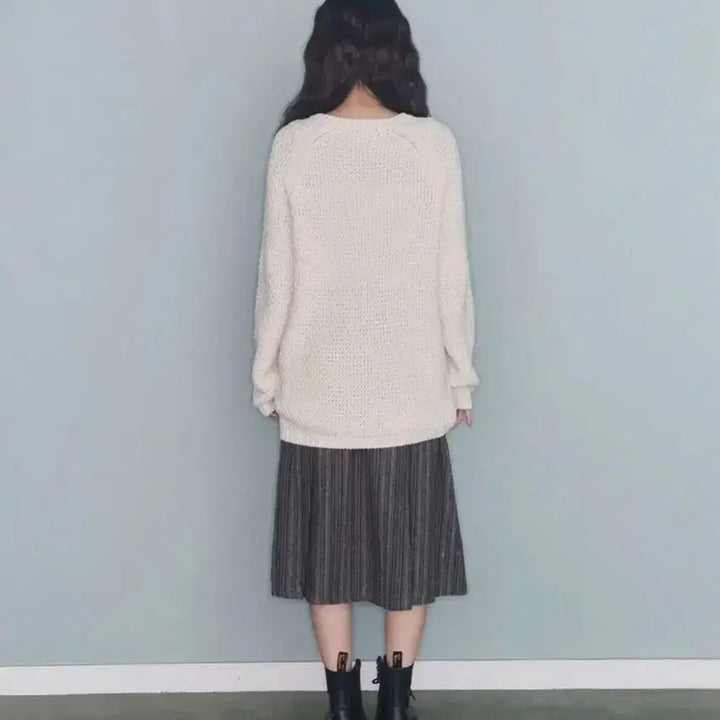 [BUNJANG] Mireco Turtle-Button Knit Cardigan Ivory / 미레코 TURTLE-BUTTON KNIT CARDIGAN IVORY