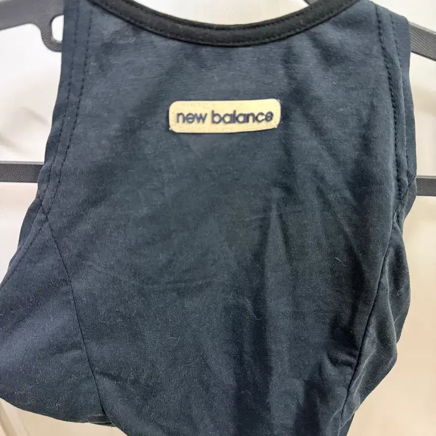 [BUNJANG] Kim Cody Wrap Tank Top / 김코디 랩나시 ( 마곤 , 뉴발 , 리바이스 , 오아이)