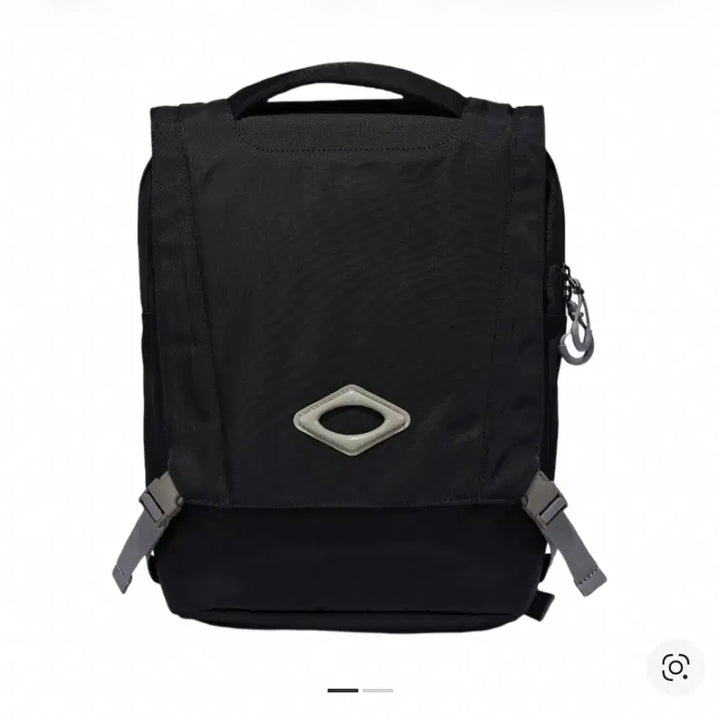 [BUNJANG] Mischeif Flap Backpack Black 미스치프 플랩 백팩 / Mischeif Flap Backpack Black 미스치프 플랩 백팩