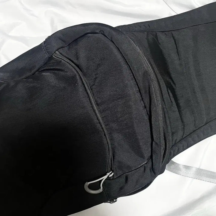 [BUNJANG] Mischeif Flap Backpack Black 미스치프 플랩 백팩 / Mischeif Flap Backpack Black 미스치프 플랩 백팩