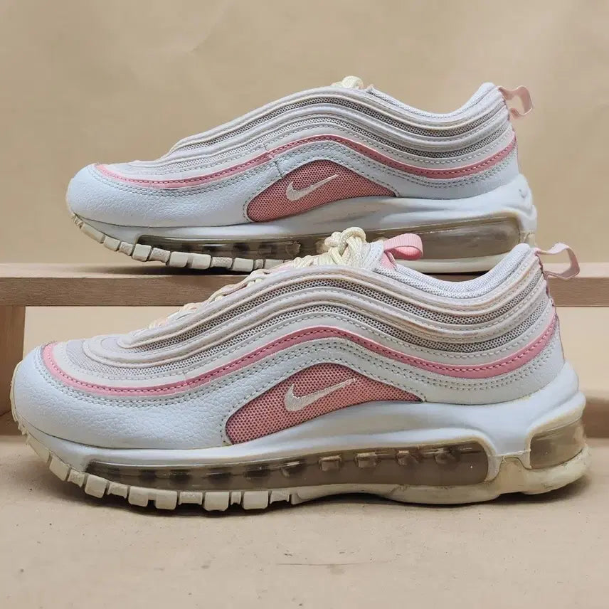 [SOLD OUT] 나이키 에어맥스97 서밋화이트 여성 운동화 235