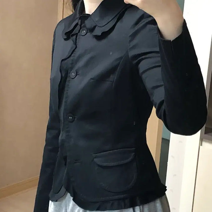 [BUNJANG] Koeseo Ohasio Black Ruffle Round Collar Stitch Jacket / 검정 프릴 러플 라운드카라 스티치 자켓 코이세이오 오헤시오