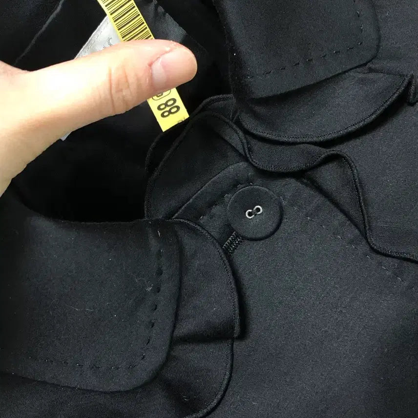 [BUNJANG] Koeseo Ohasio Black Ruffle Round Collar Stitch Jacket / 검정 프릴 러플 라운드카라 스티치 자켓 코이세이오 오헤시오