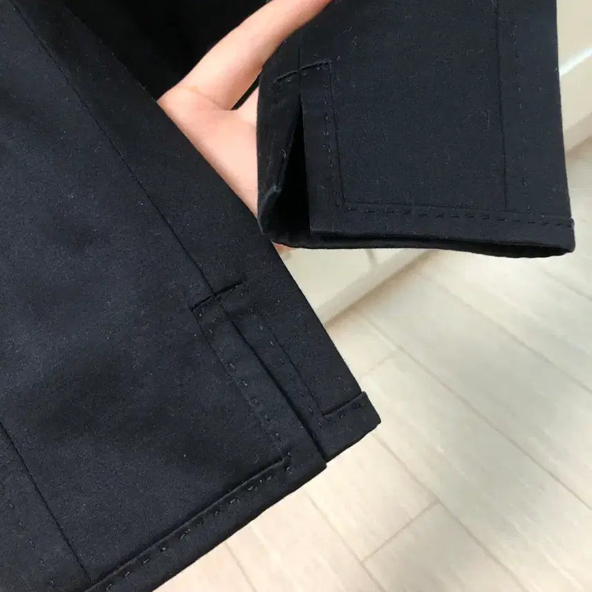 [BUNJANG] Koeseo Ohasio Black Ruffle Round Collar Stitch Jacket / 검정 프릴 러플 라운드카라 스티치 자켓 코이세이오 오헤시오