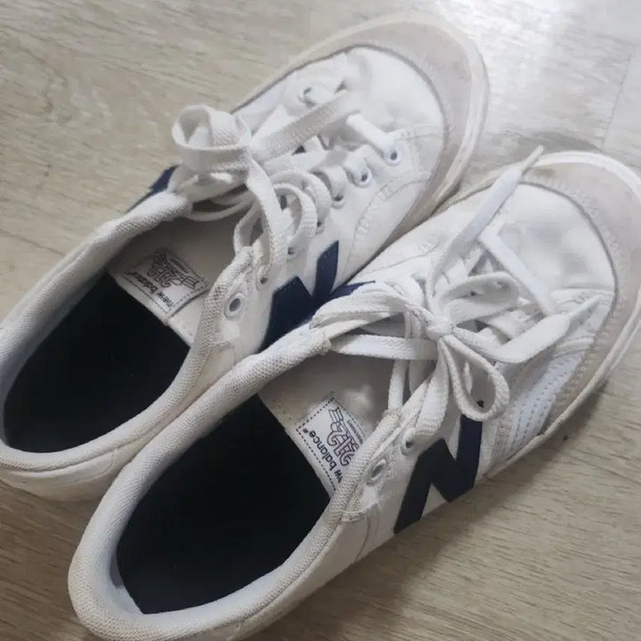 [BUNJANG] New Balance 212 White Sneakers Men&