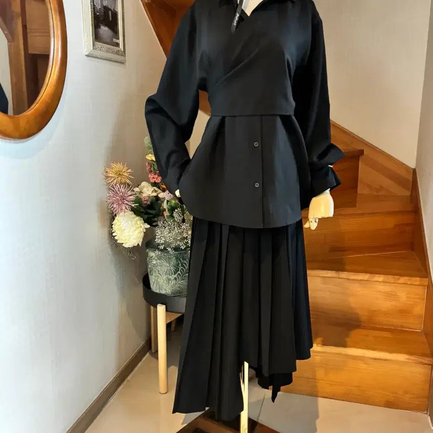 [SOLD OUT] 블랙 레이어드 스타일 상의