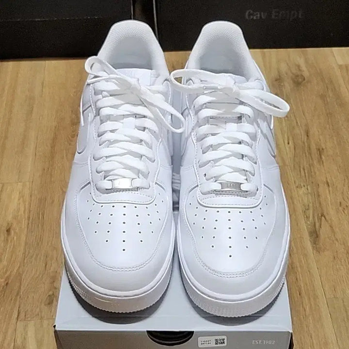 [BUNJANG] Nike Air Force 1 Low White Sneakers 280mm / 나이키 에어포스 280 로우 화이트
