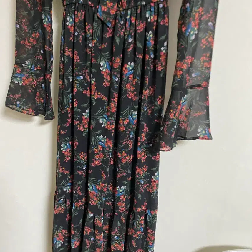 [BUNJANG] Black Ribbon Tie Long Dress / 블랙 리본타이 롱원피스 66